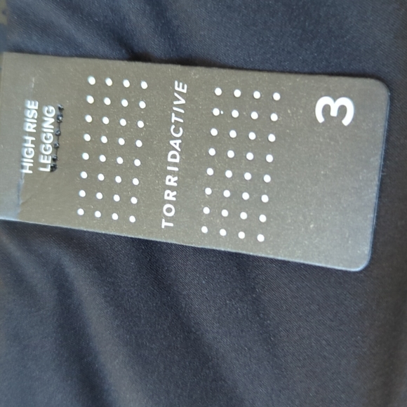 Torrid Compression Legging Performance Core Black 3X - Picture 15 of 16